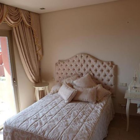 Luxurious Townhouse With Sea Views Villa Manilva Ngoại thất bức ảnh