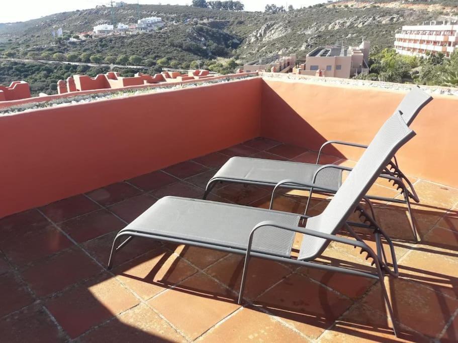 Luxurious Townhouse With Sea Views Villa Manilva Ngoại thất bức ảnh