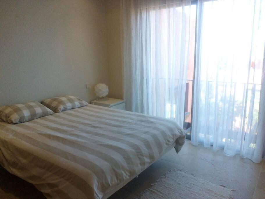 Luxurious Townhouse With Sea Views Villa Manilva Ngoại thất bức ảnh