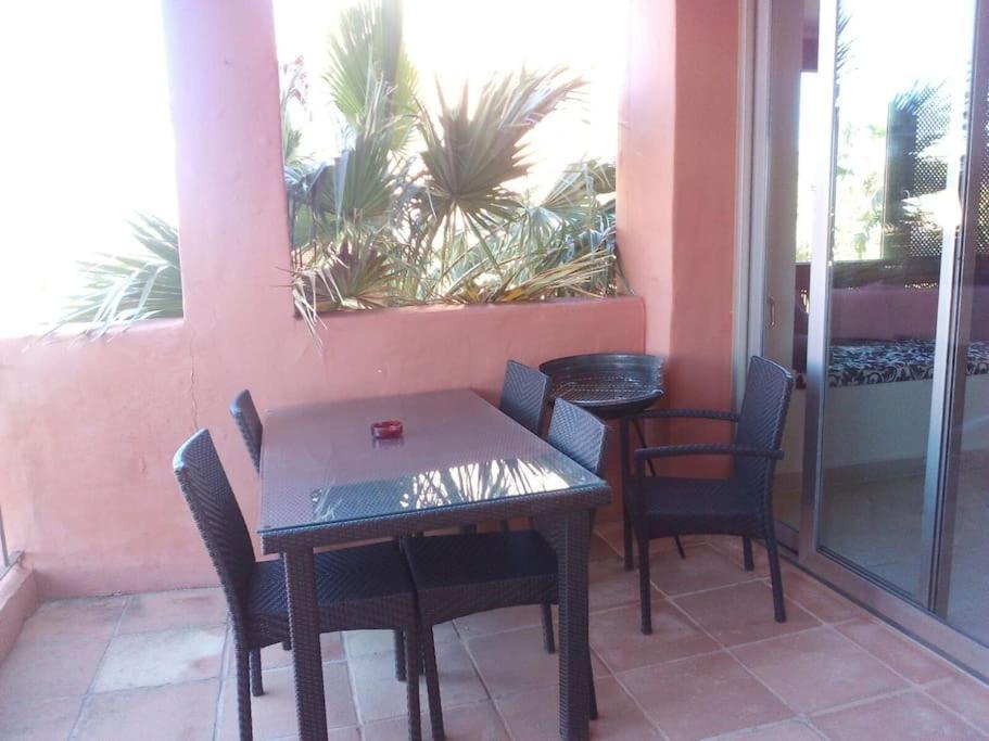 Luxurious Townhouse With Sea Views Villa Manilva Ngoại thất bức ảnh